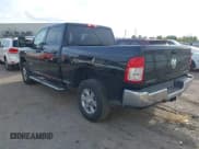 ✅ 2024 Ram 2500 Big Horn • VIN: 3C6UR5DJ5RG275886 • Lot: 43544114. Wystawiony na IAAI z przebiegiem 47 263 mil. Bezpłatny archiwum sprzedaży aukcyjnych z USA i szczegółowy raport historii pojazdu na DreamBid. Zdjęcie 3.