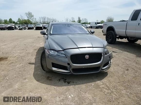 ✅ 2017 Jaguar XF 35t Premium • VIN: SAJBJ4BV0HCY43519 • Лот: 55586225. Опубликован ранее на Copart с пробегом 63 916 миль. Бесплатный доступ к архиву аукционных продаж из США и подробный отчёт об истории автомобиля на DreamBid. Изображение 13.