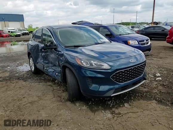 ✅ 2020 Ford Escape SE • VIN: 1FMCU9G64LUA83537 • Lot: 58823825. Wystawiony na Copart z przebiegiem 28 609 mil. Bezpłatny archiwum sprzedaży aukcyjnych z USA i szczegółowy raport historii pojazdu na DreamBid. Zdjęcie 14.