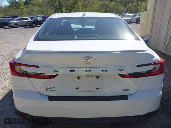 2025 Toyota Camry LE with VIN 4T1DAACK2SU046289, listed as a IAAI auction lot 43340143 with 5,363 mi miles and . Bid and sale history available at DreamBid. Image 16.