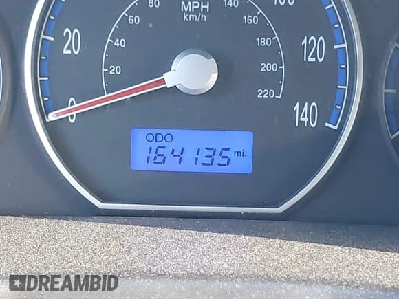 ✅ 2008 Hyundai Santa Fe GLS • VIN: 5NMSG13D68H164163 • Lot: 43527166. Wystawiony na IAAI z przebiegiem 164 135 mil. Bezpłatny archiwum sprzedaży aukcyjnych z USA i szczegółowy raport historii pojazdu na DreamBid. Zdjęcie 15.