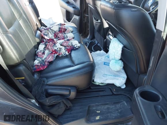 ✅ 2015 Nissan Pathfinder Platinum • VIN: 5N1AR2MM5FC683366 • Lot: 43751176. Listed on IAAI with Not provided. Free auction sales archive from the USA and detailed vehicle history report at DreamBid. Image 8.