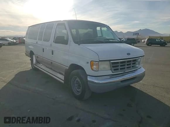 ✅ 2000 Ford Econoline Passenger XL • VIN: 1FBSS31L5YHA09064 • Lot: 84828844. Listed on Copart with 257,973 mi. Free auction sales archive from the USA and detailed vehicle history report at DreamBid. Image 11.