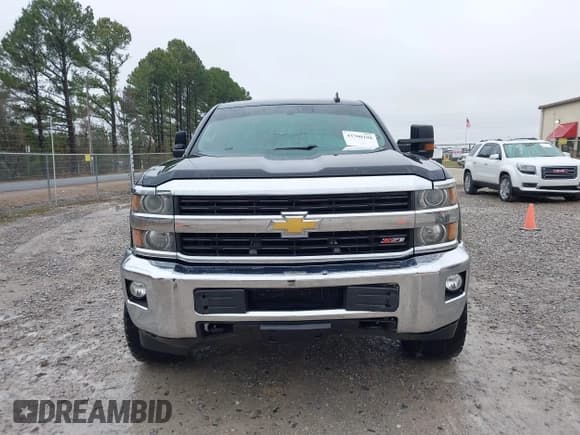 ✅ 2015 Chevrolet Silverado 2500HD LT • VIN: 1GC1KVEG4FF552253 • Лот: 43700188. Опубликован ранее на IAAI с пробегом 181 541 миль. Бесплатный доступ к архиву аукционных продаж из США и подробный отчёт об истории автомобиля на DreamBid. Изображение 12.