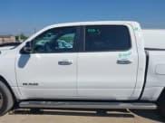 ✅ 2020 Ram 1500 Big Horn • VIN: 1C6SRFFTXLN291141 • Lot: 42173333. Wystawiony na IAAI z przebiegiem 64 866 mil. Bezpłatny archiwum sprzedaży aukcyjnych z USA i szczegółowy raport historii pojazdu na DreamBid. Zdjęcie 14.