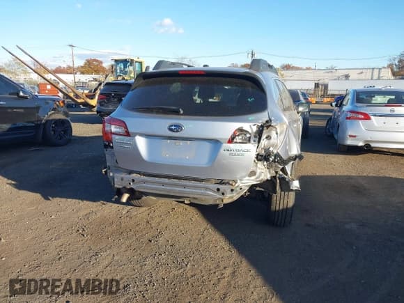 ✅ 2015 Subaru Outback Premium • VIN: 4S4BSADC3F3234634 • Lot: 43639632. Wystawiony na IAAI z przebiegiem 74 392 mil. Bezpłatny archiwum sprzedaży aukcyjnych z USA i szczegółowy raport historii pojazdu na DreamBid. Zdjęcie 6.