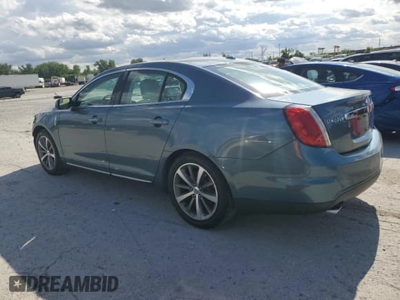 ✅ 2010 Lincoln MKS • VIN: 1LNHL9ERXAG611521 • Лот: 57592885. Опубликован ранее на Copart с пробегом 168 396 миль. Бесплатный доступ к архиву аукционных продаж из США и подробный отчёт об истории автомобиля на DreamBid. Изображение 2.