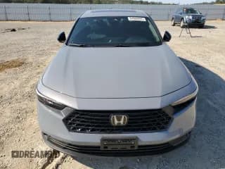 ✅ 2025 Honda Accord Sport • VIN: 1HGCY2F51SA030725 • Лот: 64866995. Опубликован ранее на Copart с пробегом 3 219 миль. Бесплатный доступ к архиву аукционных продаж из США и подробный отчёт об истории автомобиля на DreamBid. Изображение 5.