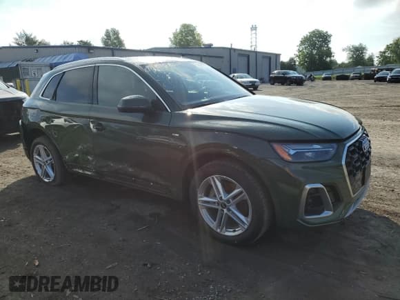 ✅ 2021 Audi Q5 Premium Plus • VIN: WA1E2BFY8M2111778 • Lot: 58932725. Wystawiony na Copart z przebiegiem 36 579 mil. Bezpłatny archiwum sprzedaży aukcyjnych z USA i szczegółowy raport historii pojazdu na DreamBid. Zdjęcie 4.