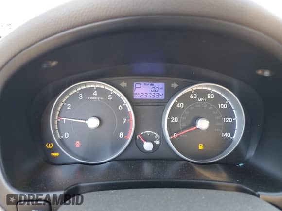 2010 Hyundai Accent GLS z VIN KMHCN4AC5AU469525, wystawiony jako Copart lot #84854934 z przebiegiem 237 334 mil mil oraz Szkoda całkowita • Salvage title. Historia ofert i sprzedaży dostępna na DreamBid. Obrazek 10.