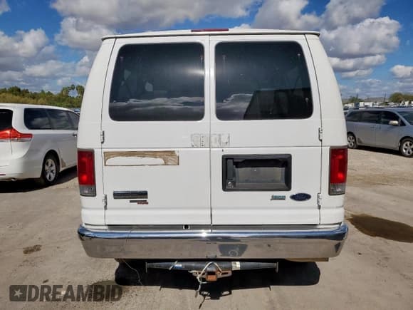 ✅ 2009 Ford Econoline Passenger XL • VIN: 1FBNE31L59DA44216 • Lot: 92680305. Listed on Copart with 48,317 mi. Free auction sales archive from the USA and detailed vehicle history report at DreamBid. Image 6.