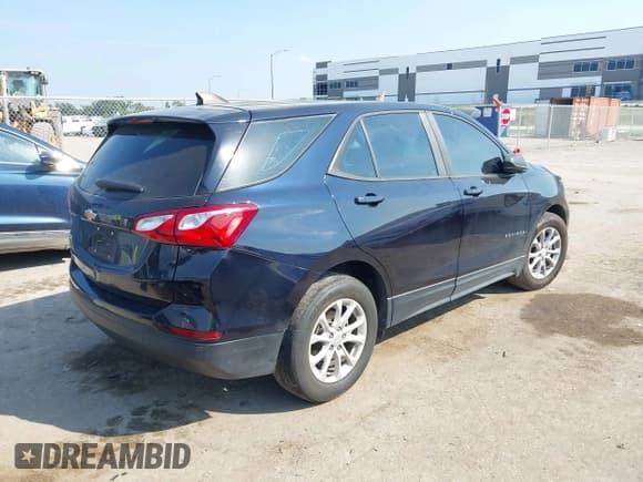 ✅ 2020 Chevrolet Equinox LS • VIN: 3GNAXHEV7LS606614 • Lot: 43269986. Wystawiony na IAAI z przebiegiem 112 138 mil. Bezpłatny archiwum sprzedaży aukcyjnych z USA i szczegółowy raport historii pojazdu na DreamBid. Zdjęcie 4.