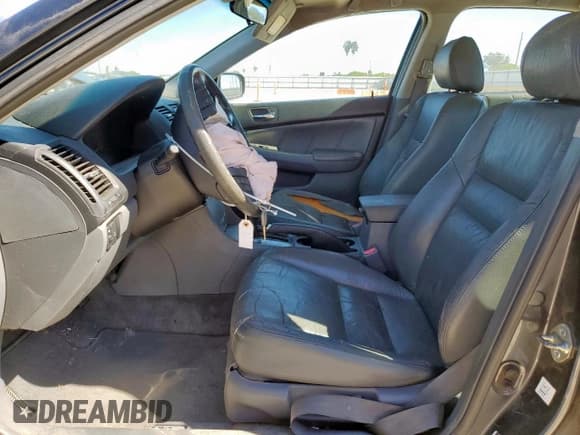 ✅ 2004 Honda Accord EX • VIN: 1HGCM66504A050423 • Лот: 90920975. Опубликован ранее на Copart с пробегом 214 967 миль. Бесплатный доступ к архиву аукционных продаж из США и подробный отчёт об истории автомобиля на DreamBid. Изображение 7.