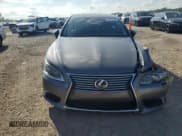 ✅ 2014 Lexus LS 460 • VIN: JTHBL5EFXE5133044 • Lot: 81672445. Wystawiony na Copart z przebiegiem 98 955 mil. Bezpłatny archiwum sprzedaży aukcyjnych z USA i szczegółowy raport historii pojazdu na DreamBid. Zdjęcie 5.