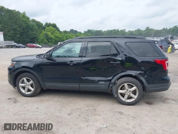 ✅ 2018 Ford Explorer • VIN: 1FM5K7B8XJGB03345 • Lot: 42420992. Wystawiony na IAAI z przebiegiem 215 000 mil. Bezpłatny archiwum sprzedaży aukcyjnych z USA i szczegółowy raport historii pojazdu na DreamBid. Zdjęcie 14.