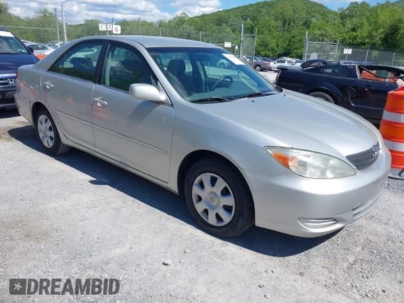 ✅ 2002 Toyota Camry • VIN: 4T1BE32A12U047877 • Lot: 42297509. Wystawiony na IAAI z przebiegiem 78 692 mil. Bezpłatny archiwum sprzedaży aukcyjnych z USA i szczegółowy raport historii pojazdu na DreamBid. Zdjęcie 1.