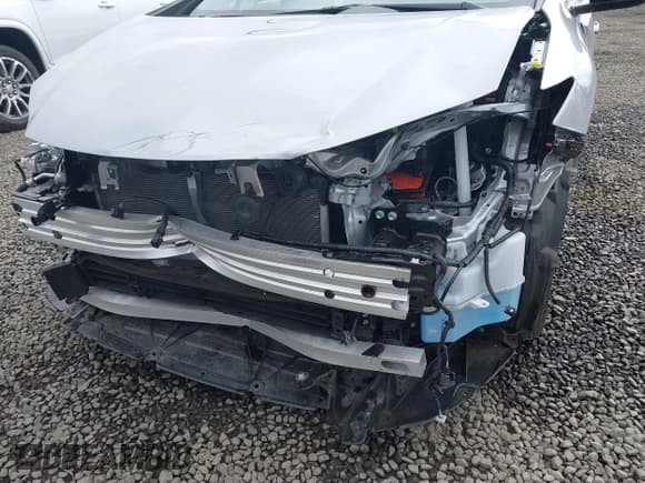 ✅ 2024 Toyota Prius XSE • VIN: JTDACACU0R3024603 • Лот: 43427160. Опубликован ранее на IAAI с пробегом 11 858 миль. Бесплатный доступ к архиву аукционных продаж из США и подробный отчёт об истории автомобиля на DreamBid. Изображение 19.