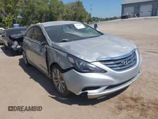 2013 Hyundai Sonata Limited with VIN 5NPEC4AC5DH587219, listed as a IAAI auction lot 43202000 with 114,959 mi miles and . Bid and sale history available at DreamBid. Image 1.