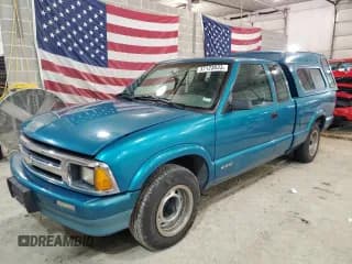 ✅ 1995 Chevrolet S-10 LS • VIN: 1GCCS19Z6S8140735 • Лот: 48397163. Опубликован ранее на Copart с пробегом 143 769 миль. Бесплатный доступ к архиву аукционных продаж из США и подробный отчёт об истории автомобиля на DreamBid. Изображение 1.