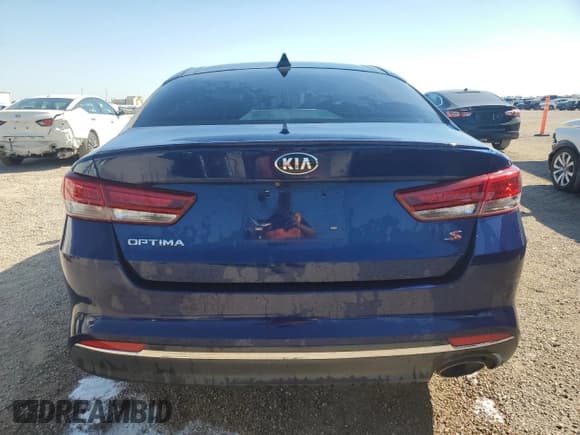 ✅ 2018 Kia Optima S • VIN: 5XXGT4L34JG250151 • Lot: 86524155. Listed on Copart with 111,682 mi. Free auction sales archive from the USA and detailed vehicle history report at DreamBid. Image 6.