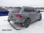 ✅ 2022 Volkswagen Tiguan SE R-Line Black • VIN: 3VVCB7AX9NM024296 • Лот: 41592795. Опубликован ранее на IAAI с пробегом 45 308 миль. Бесплатный доступ к архиву аукционных продаж из США и подробный отчёт об истории автомобиля на DreamBid. Изображение 4.