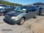 ✅ 2005 Chrysler Town & Country LX • VIN: 2C4GP44R05R355192 • Lot: 43130433. Wystawiony na IAAI z przebiegiem 123 215 mil. Bezpłatny archiwum sprzedaży aukcyjnych z USA i szczegółowy raport historii pojazdu na DreamBid. Zdjęcie 2.