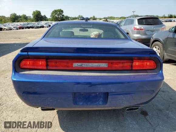 ✅ 2012 Dodge Challenger R/T • VIN: 2C3CDYBT8CH243972 • Lot: 67335444. Wystawiony na Copart z przebiegiem 132 415 mil. Bezpłatny archiwum sprzedaży aukcyjnych z USA i szczegółowy raport historii pojazdu na DreamBid. Zdjęcie 6.