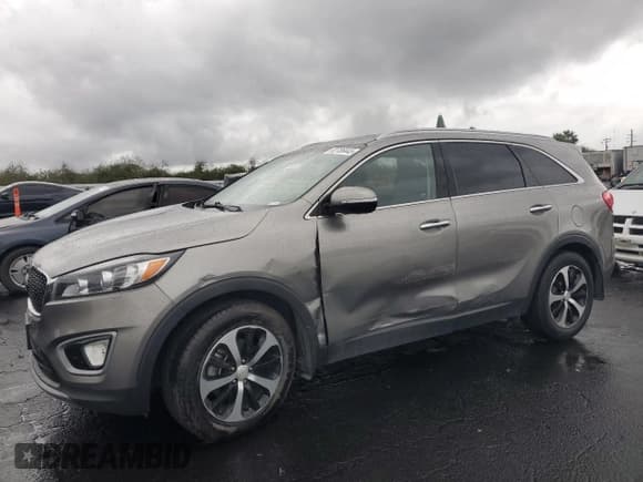 ✅ 2016 Kia Sorento EX • VIN: 5XYPH4A59GG048027 • Lot: 92736445. Listed on Copart with 114,584 mi. Free auction sales archive from the USA and detailed vehicle history report at DreamBid. Image 1.