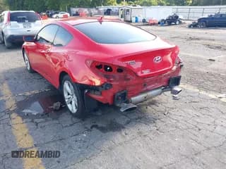 ✅ 2012 Hyundai Genesis Coupe 2.0T • VIN: KMHHT6KD1CU073853 • Lot: 42238495. Wystawiony na IAAI z przebiegiem 133 009 mil. Bezpłatny archiwum sprzedaży aukcyjnych z USA i szczegółowy raport historii pojazdu na DreamBid. Zdjęcie 3.