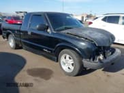 ✅ 2001 Chevrolet S-10 LS • VIN: 1GCCS19WX18224805 • Лот: 42003702. Опубликован ранее на IAAI с пробегом 168 820 миль. Бесплатный доступ к архиву аукционных продаж из США и подробный отчёт об истории автомобиля на DreamBid. Изображение 1.