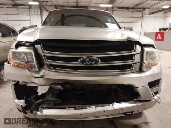 ✅ 2015 Ford Expedition Max XLT • VIN: 1FMJK1JT7FEF07546 • Lot: 42030535. Listed on IAAI with 171,101 mi. Free auction sales archive from the USA and detailed vehicle history report at DreamBid. Image 13.