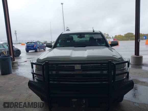 2016 Chevrolet Silverado 2500HD LT z VIN 1GC1KVEG9GF129704, wystawiony jako IAAI lot #43504239 z przebiegiem 230 456 mil mil oraz . Historia ofert i sprzedaży dostępna na DreamBid. Obrazek 12.