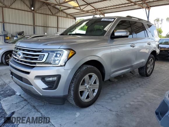✅ 2021 Ford Expedition XLT • VIN: 1FMJU1HT6MEA21890 • Lot: 55745625. Wystawiony na Copart z przebiegiem 50 806 mil. Bezpłatny archiwum sprzedaży aukcyjnych z USA i szczegółowy raport historii pojazdu na DreamBid. Zdjęcie 1.