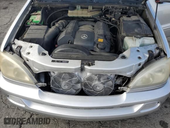 ✅ 2005 Mercedes-Benz M 350 • VIN: 4JGAB57E75A523557 • Lot: 90727035. Wystawiony na Copart z przebiegiem 275 523 mil. Bezpłatny archiwum sprzedaży aukcyjnych z USA i szczegółowy raport historii pojazdu na DreamBid. Zdjęcie 12.