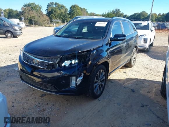 ✅ 2014 Kia Sorento SX Limited • VIN: 5XYKW4A78EG499710 • Lot: 43434492. Listed on IAAI with 260,984 mi. Free auction sales archive from the USA and detailed vehicle history report at DreamBid. Image 2.