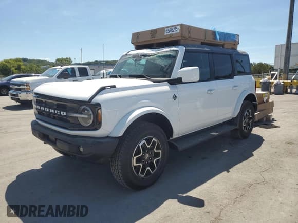 ✅ 2025 Ford Bronco Outer Banks • VIN: 1FMEE8BP2SLA47575 • Лот: 69848255. Опубликован ранее на Copart с пробегом 1 226 миль. Бесплатный доступ к архиву аукционных продаж из США и подробный отчёт об истории автомобиля на DreamBid. Изображение 1.