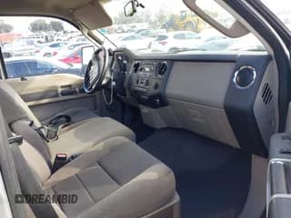 ✅ 2010 Ford F-250 XL • VIN: 1FTSW2BY6AEB04471 • Лот: 43737068. Опубликован ранее на IAAI с пробегом 298 192 миль. Бесплатный доступ к архиву аукционных продаж из США и подробный отчёт об истории автомобиля на DreamBid. Изображение 5.