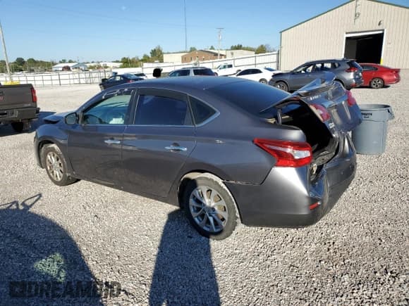 ✅ 2017 Nissan Sentra S • VIN: 3N1AB7AP8HY238590 • Lot: 84553715. Listed on Copart with 140,739 mi. Free auction sales archive from the USA and detailed vehicle history report at DreamBid. Image 2.