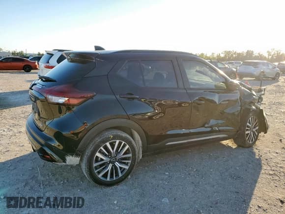 ✅ 2024 Nissan Kicks SR • VIN: 3N1CP5DVXRL524691 • Lot: 90542105. Wystawiony na Copart z przebiegiem 14 590 mil. Bezpłatny archiwum sprzedaży aukcyjnych z USA i szczegółowy raport historii pojazdu na DreamBid. Zdjęcie 3.
