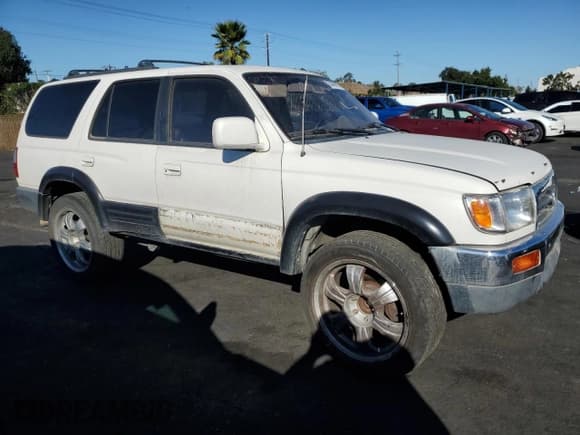 ✅ 1997 Toyota 4Runner SR5 • VIN: JT3GN86R3V0050052 • Лот: 85309615. Опубликован ранее на Copart с пробегом 225 300 миль. Бесплатный доступ к архиву аукционных продаж из США и подробный отчёт об истории автомобиля на DreamBid. Изображение 4.