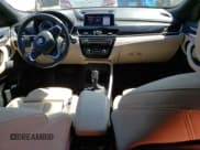 ✅ 2022 BMW X2 sDrive28i • VIN: WBXYH9C07N5T49777 • Лот: 48014423. Опубликован ранее на Copart с пробегом 27 134 миль. Бесплатный доступ к архиву аукционных продаж из США и подробный отчёт об истории автомобиля на DreamBid. Изображение 8.