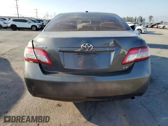 2011 Toyota Camry LE с VIN 4T4BF3EK8BR158599, выставлен на аукционе Copart как лот 90516455 с пробегом 180 353 миль миль и Списание • Salvage title. История ставок и продаж доступна на DreamBid. Изображение 6.