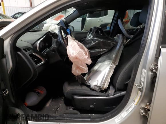 ✅ 2012 Dodge Avenger SXT • VIN: 1C3CDZCB8CN228228 • Lot: 45995875. Wystawiony na Copart z przebiegiem Nie podano. Bezpłatny archiwum sprzedaży aukcyjnych z USA i szczegółowy raport historii pojazdu na DreamBid. Zdjęcie 7.