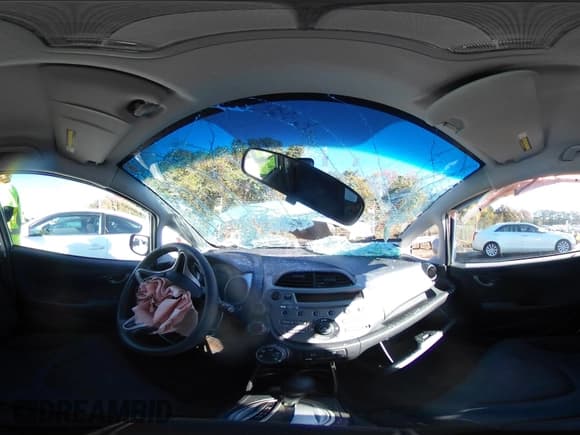 ✅ 2010 Honda Fit Sport • VIN: JHMGE8H41AC032945 • Lot: 43618133. Wystawiony na IAAI z przebiegiem 94 414 mil. Bezpłatny archiwum sprzedaży aukcyjnych z USA i szczegółowy raport historii pojazdu na DreamBid. Zdjęcie 19.