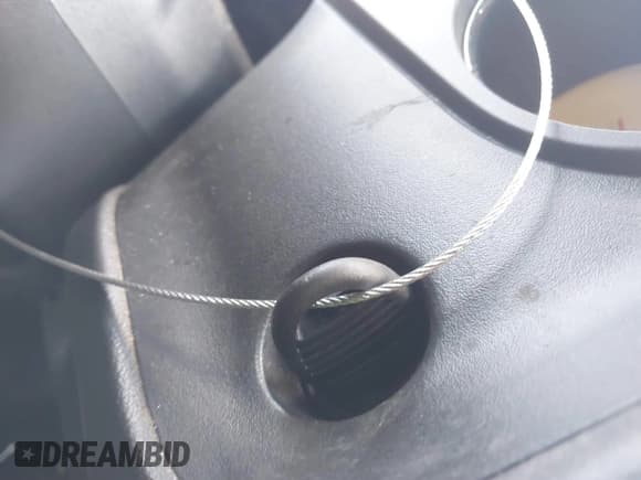 ✅ 2013 Dodge Challenger Rallye Redline • VIN: 2C3CDYAG7DH670128 • Lot: 41588960. Wystawiony na IAAI z przebiegiem 188 945 mil. Bezpłatny archiwum sprzedaży aukcyjnych z USA i szczegółowy raport historii pojazdu na DreamBid. Zdjęcie 11.