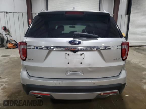 ✅ 2017 Ford Explorer XLT • VIN: 1FM5K8D88HGE01860 • Лот: 82680875. Опубликован ранее на Copart с пробегом 102 717 миль. Бесплатный доступ к архиву аукционных продаж из США и подробный отчёт об истории автомобиля на DreamBid. Изображение 6.