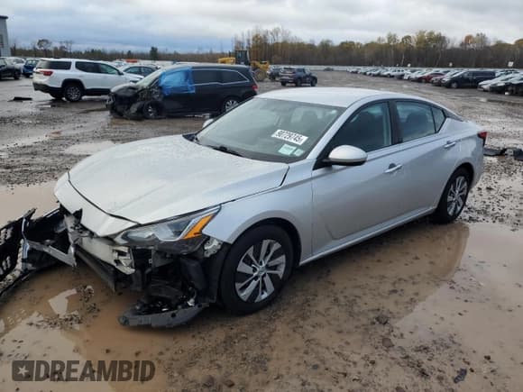 ✅ 2020 Nissan Altima S • VIN: 1N4BL4BV7LC195619 • Lot: 90729745. Listed on Copart with 88,558 mi. Free auction sales archive from the USA and detailed vehicle history report at DreamBid. Image 1.