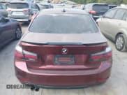 ✅ 2015 BMW 3 Series 328i • VIN: WBA3A5G5XFNS86070 • Lot: 43194086. Wystawiony na IAAI z przebiegiem 98 872 mil. Bezpłatny archiwum sprzedaży aukcyjnych z USA i szczegółowy raport historii pojazdu na DreamBid. Zdjęcie 16.