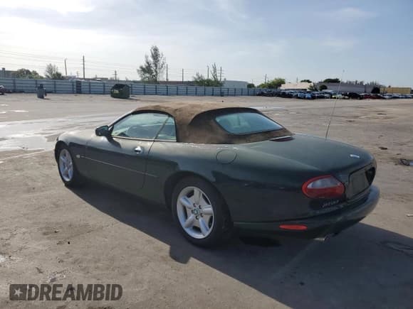 ✅ 1998 Jaguar XK • VIN: SAJGX2245WC027810 • Лот: 70329715. Опубликован ранее на Copart с пробегом Не указан. Бесплатный доступ к архиву аукционных продаж из США и подробный отчёт об истории автомобиля на DreamBid. Изображение 2.