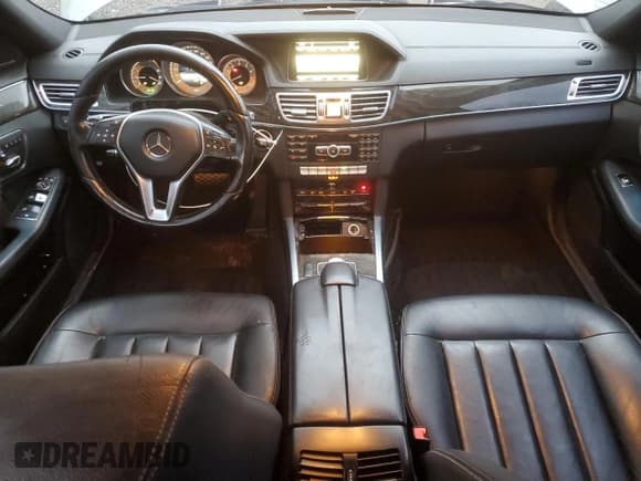 ✅ 2014 Mercedes-Benz E 350 Sport • VIN: WDDHF8JB5EA978422 • Lot: 91898005. Listed on Copart with 251,476 mi. Free auction sales archive from the USA and detailed vehicle history report at DreamBid. Image 8.